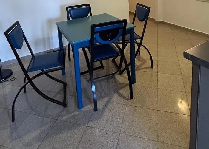 Bola 7 Mehrbettapartment 2 Betten Monteure, Kueche, Bad * Hamburg